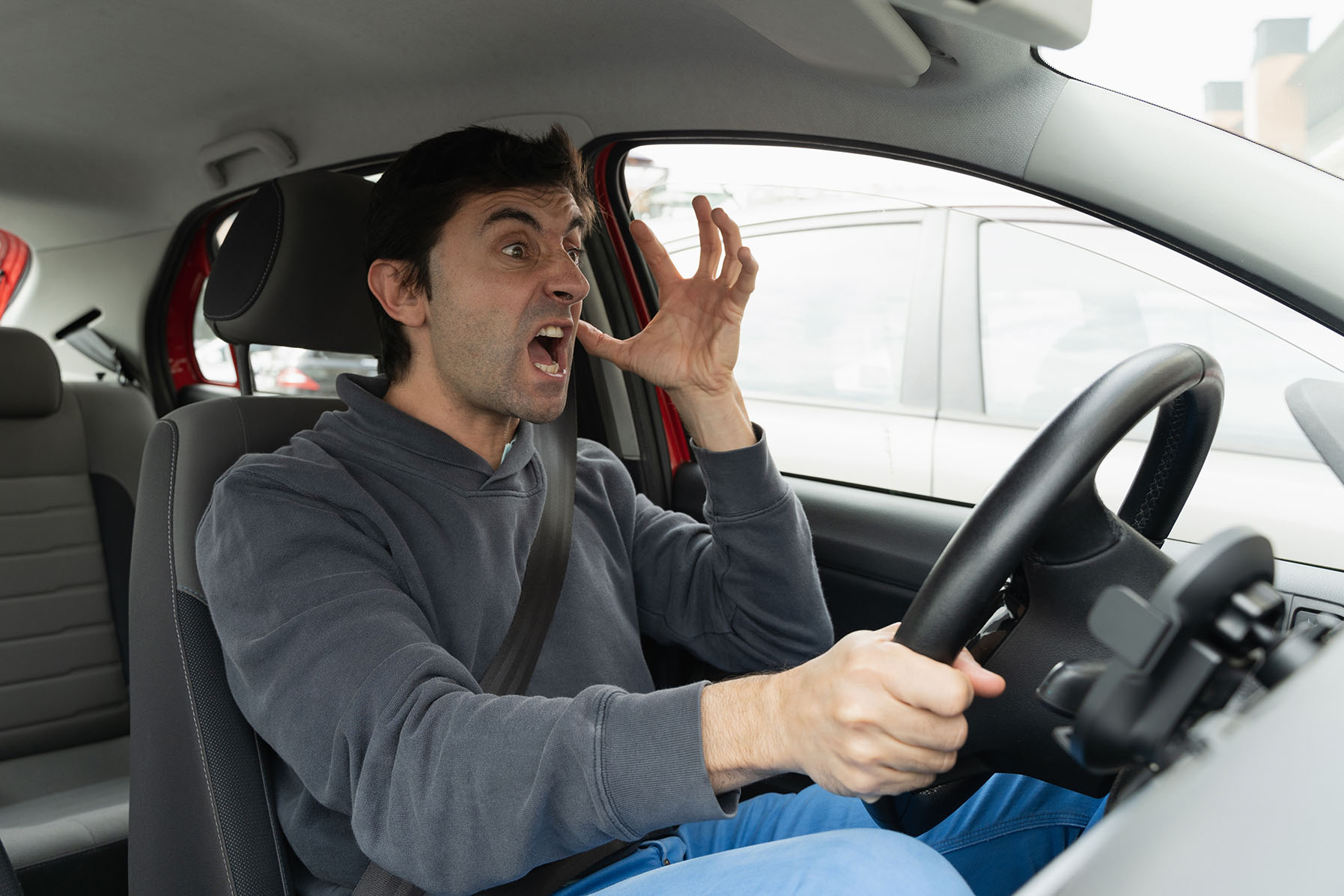CUANDO EL DESCONTROL Y LA VIOLENCIA TOMAN EL VOLANTE